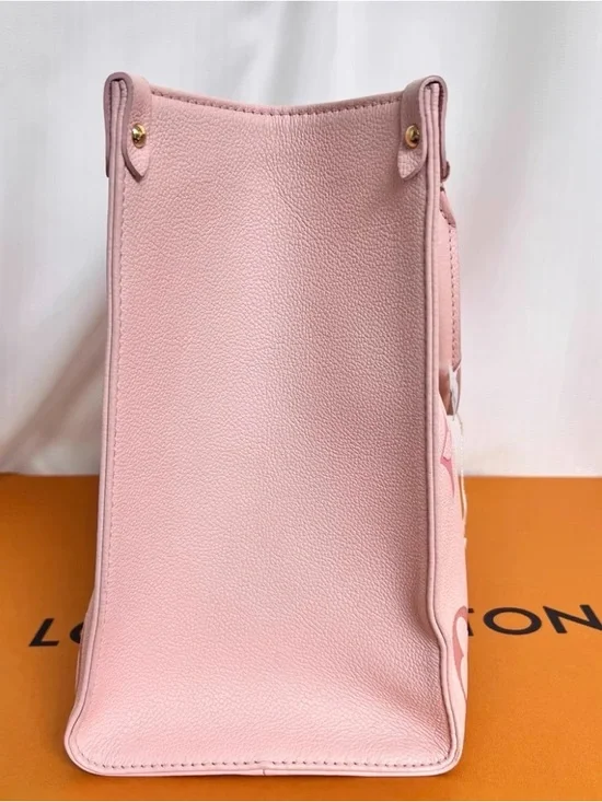Louis Vuitton MM Pink Monogram Canvas Tote - Picture 4 of 7